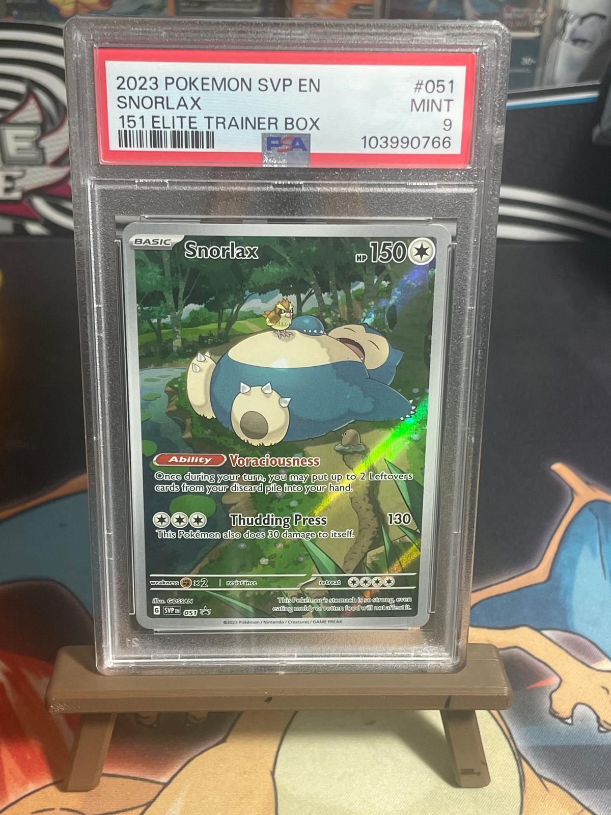 Snorlax Promo Elite, top Trainer Box PSA8